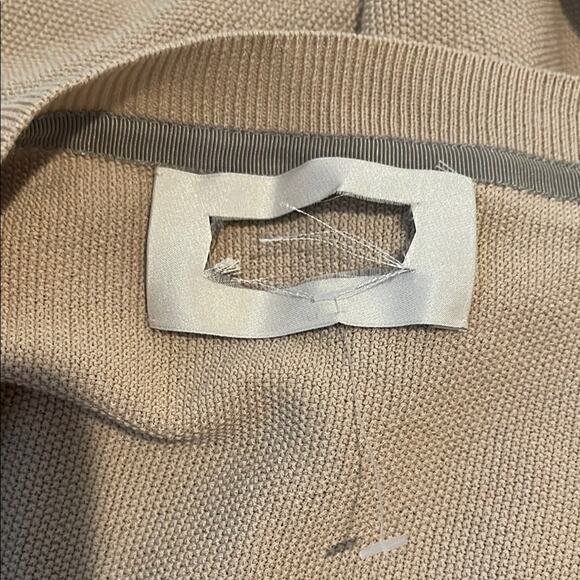 Brochu Walker Name Brand Cut Off Beige V-Neck  Asymmetrical Women's Sweater - Picture 3 of 12